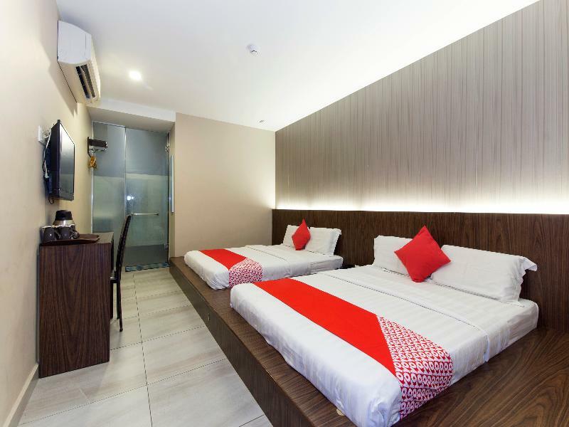 Super Oyo 340 Comfort Hotel Kampong Batu Belah Bagian luar foto